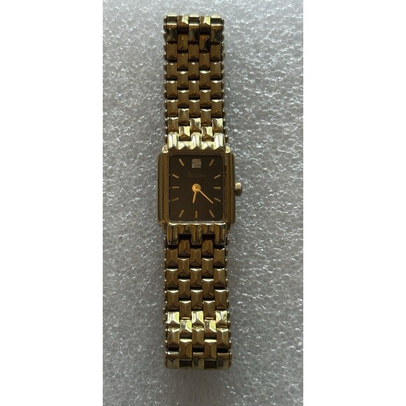Ladies Vintage Black Dial Bulova Quartz Diamond Accent Watch Gold Tone - Picture 2 of 8